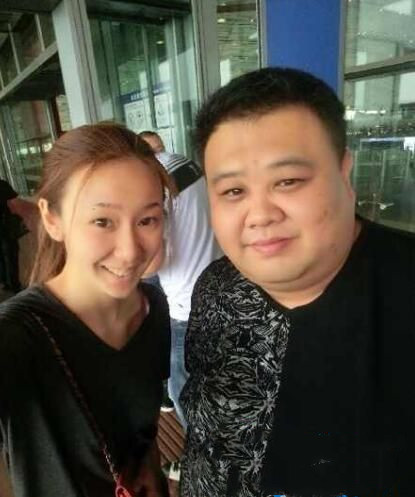 孙越|相声演员孙越的妻子，被网友调侃是带了假发的岳云鹏，福气满满的