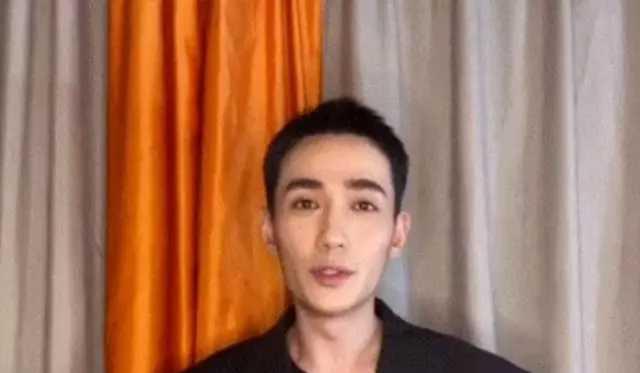 发型 35岁魏晨瘦到脱相!婚后现身一脸病态,网友直呼认不出