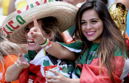 欧洲 人民币在波兰起到多大作用，当地美女羞涩道：100元玩到不想走