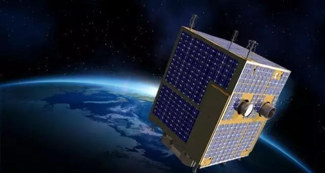 卫星 卫星的发展历史，它似乎正在像两个“极端”开始发展！