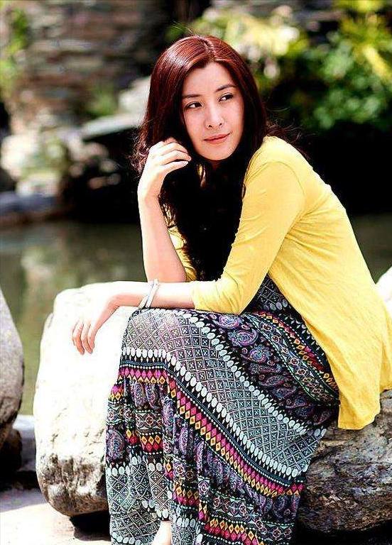 赵本山|她曾通过赵本山一夜爆红，后来又被迅速淡出，原因听我来说明