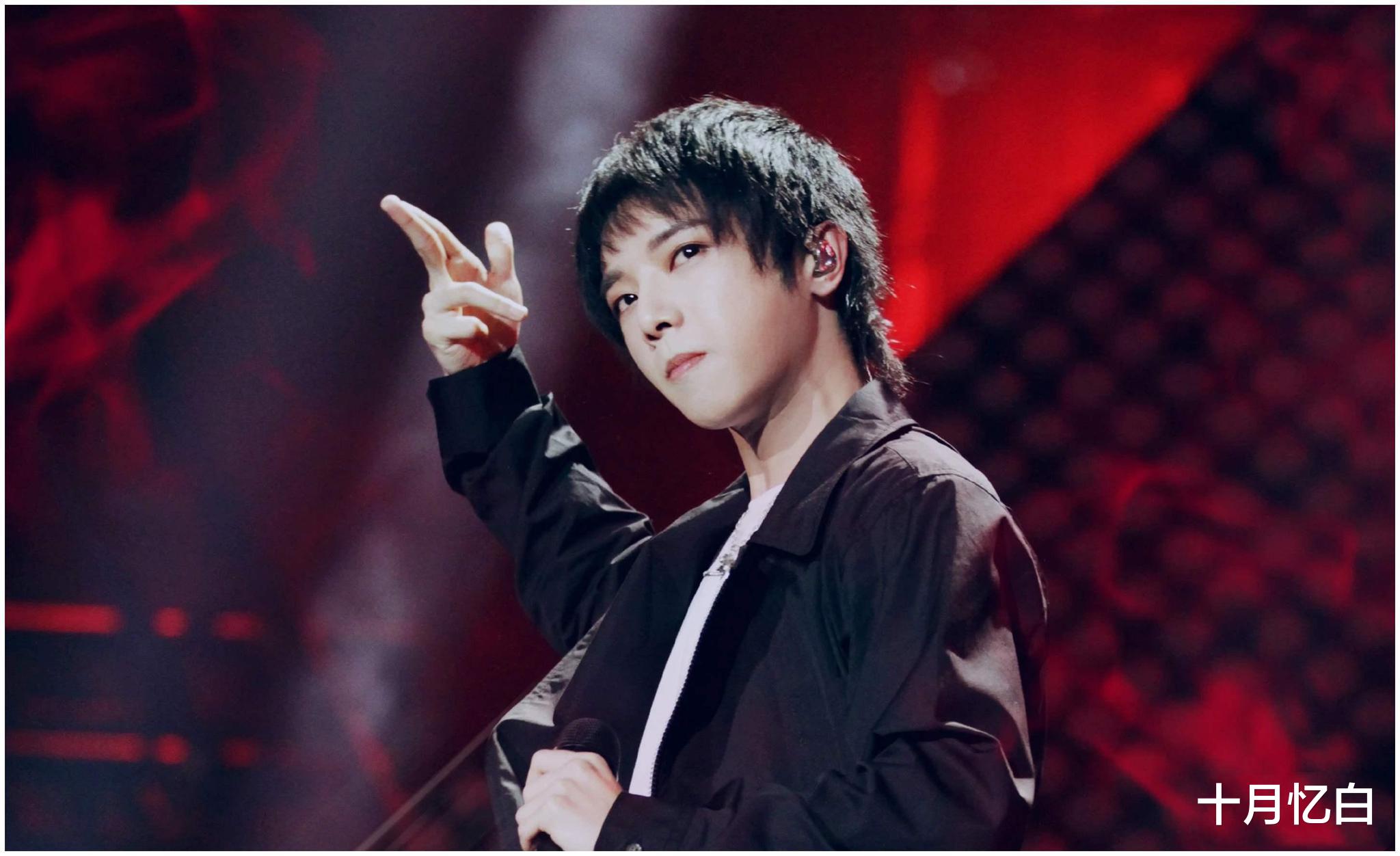 十月忆白 郑爽凉凉之际，唱凉凉的张碧晨不失时机地出现，巧合还是另有隐情