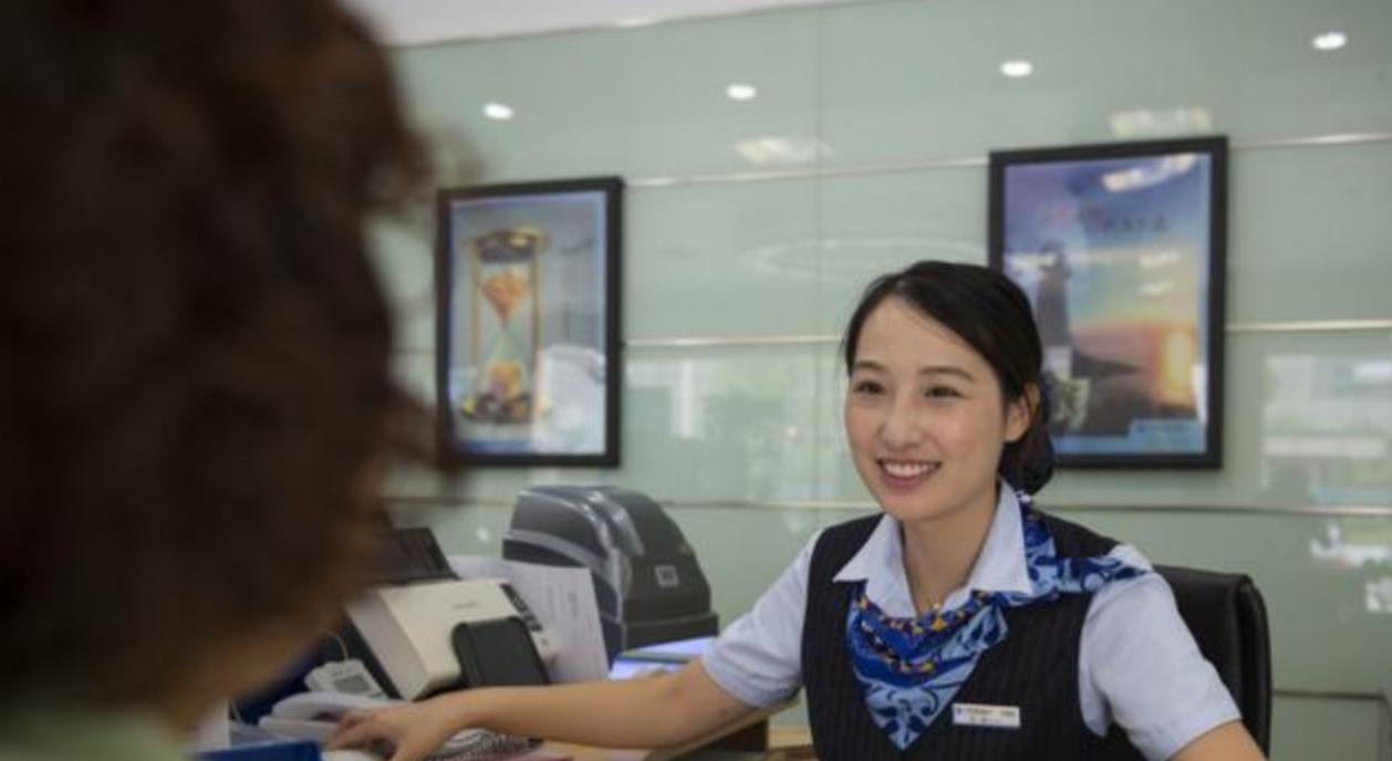 |从香饽饽到“被人嫌”，银行为何留不住人了？银行员工：压力太大