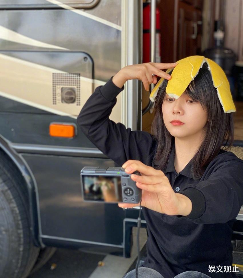 谭松韵|谭松韵晒车内自拍照，31岁长着21岁的脸，少女感爆棚百看不腻