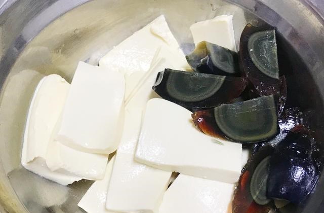 豆腐|这道汤减肥期可常喝，不仅让你掉脂肪，还可以缓解拉不出来