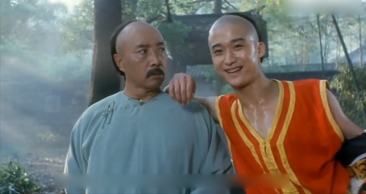 萌妹子|于海：螳螂拳第六代传人，切磋时碾压周比利，是吴京李连杰的师父