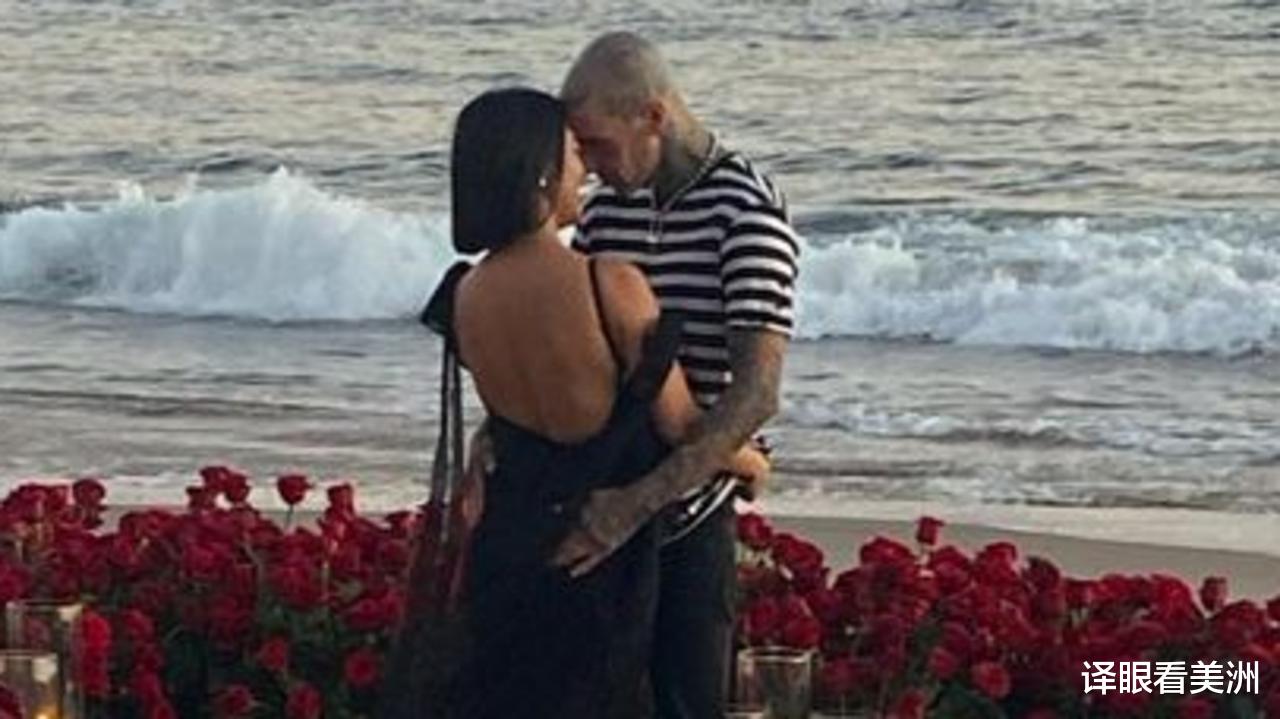 考特尼|考特尼和前前男友在一起10年生了3娃都不嫁 为啥突然就嫁了？