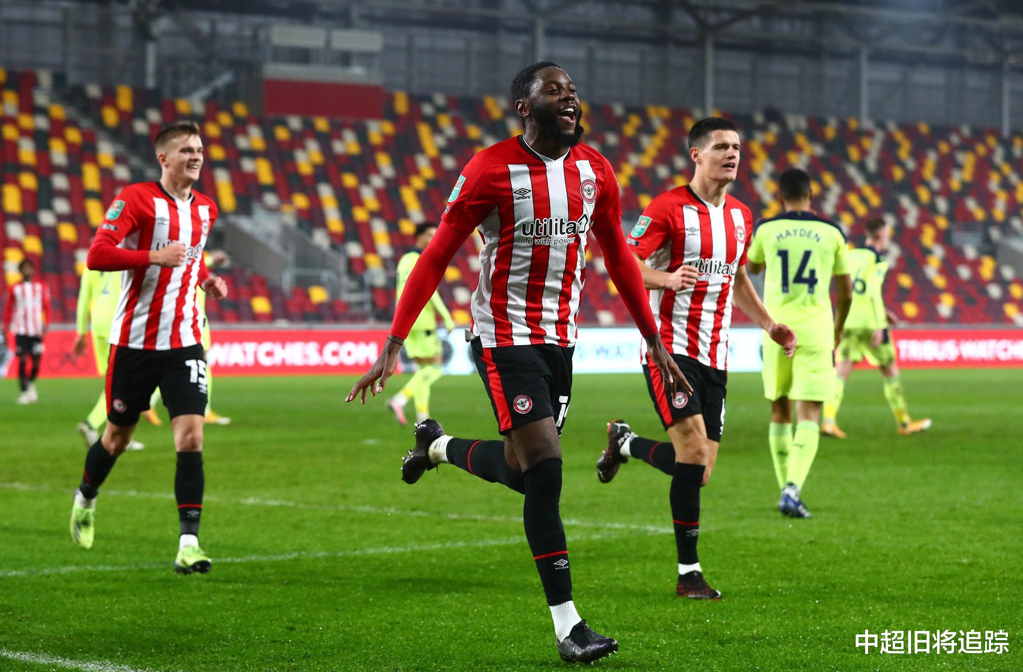 国足|国足为何不用李可？2年前被李可压在板凳上的球员，已经踢上英超