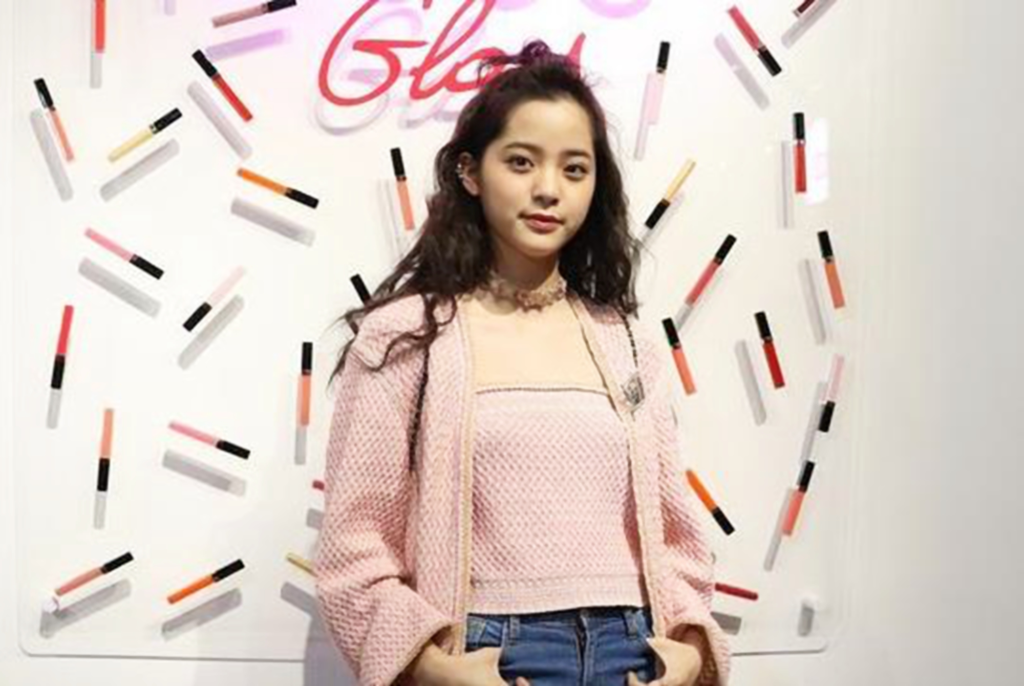 欧阳娜娜|“欧阳娜娜体”自成一派，原来有种字体叫丑萌，老师看了却直摇头