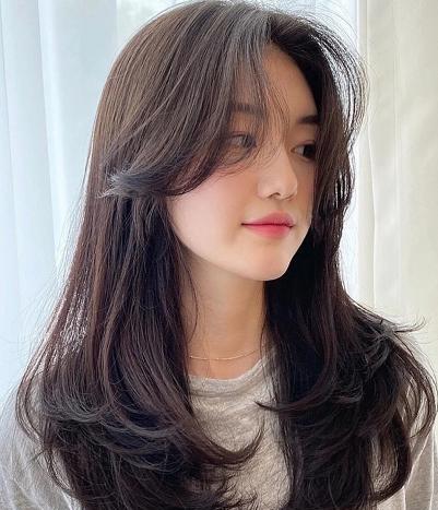 发型|分享几款适合方脸、大脸的发型，显脸小还减龄，很适合新年剪