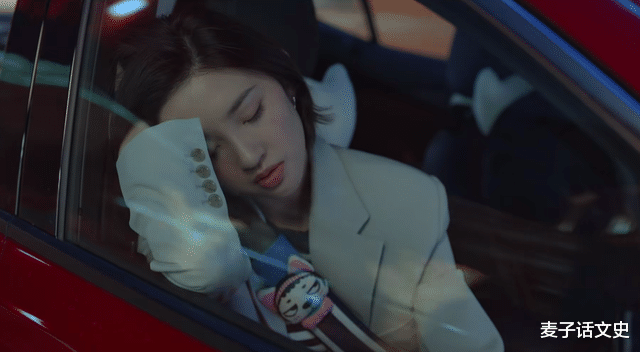 张梓琳|车祸相识，火锅店相爱并索吻，唐艺昕和张若昀的恋爱甜过偶像剧