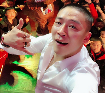 殷世航|套路璐哭诉跟殷世航分手，搬出豪宅！张二嫂后台余额曝光