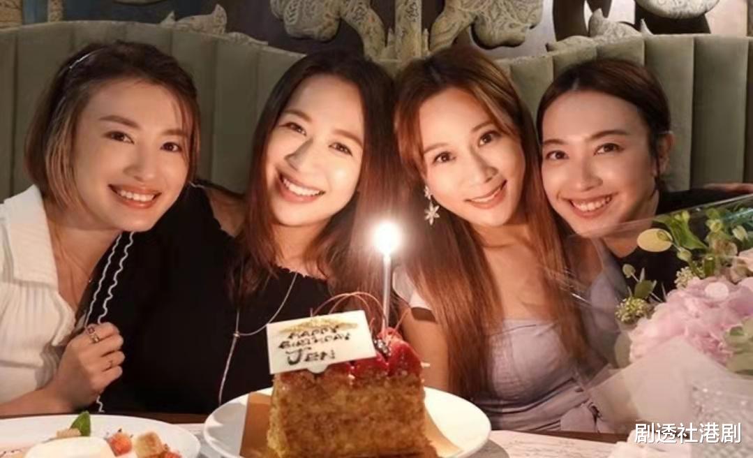 杨紫|好久不见！前TVB力捧花旦转行后罕见亮相活动，被催生直言顺其自然