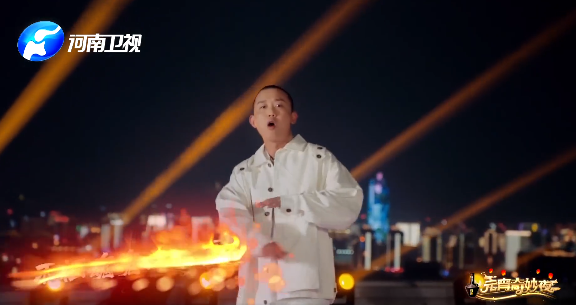 电和影 河南卫视元宵奇妙夜再次出圈！实景拍摄审美在线，串场太绝了