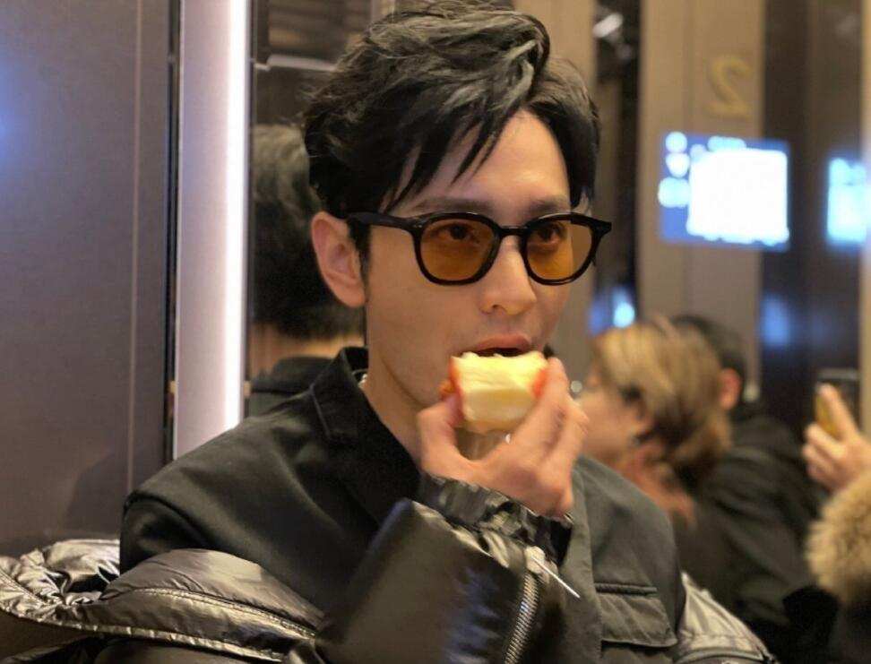 小正太 昔日小正太也变油腻大叔？片寄凉太发福严重，颜值变化大到认不出