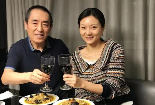 |娱乐圈六对年龄差距大的情侣，都是狠人，最大差49岁，最小差20岁！