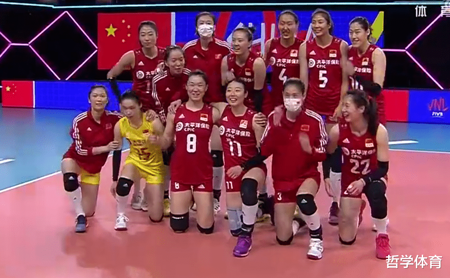 女排|赢了！张常宁大爆发，中国女排3-2击败巴西队，终结了4连败