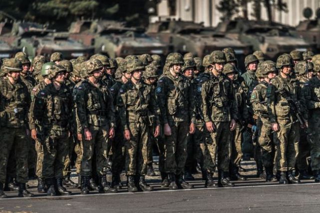 北约|北约军队抵达白俄边境，卢卡申科下令做好准备，俄核武器蓄势待发