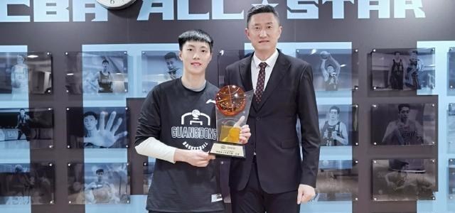 吴有情聊|恭喜胡椒仔！曝广东又培养1名NBA球员，胡明轩引易建联老东家关注