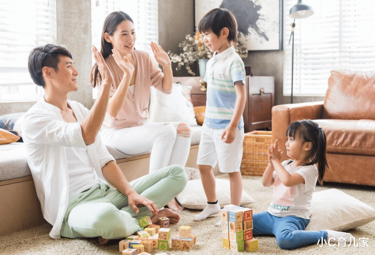 小C育儿家|哈佛研究表明:成年后容易获得成功的孩子,父母大多都有共通点