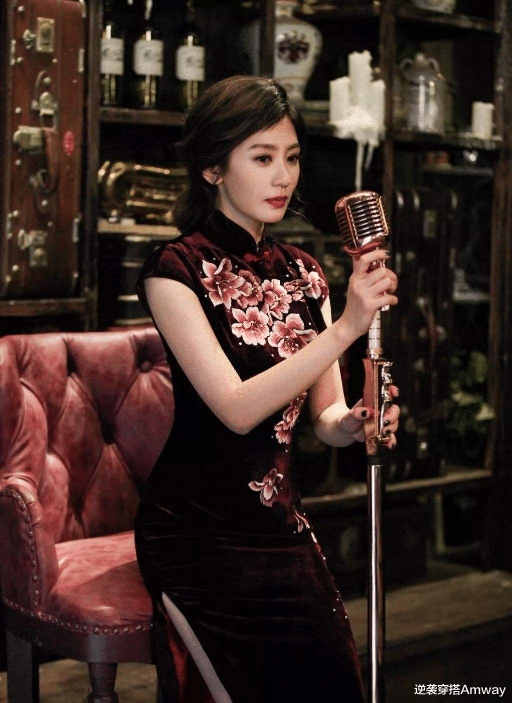 逆袭穿搭Amway|杨天真瘦身成功后更自信了,穿旗袍秀曼妙身材,女人味十足