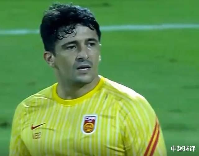 廣州隊(duì)|記者：有關(guān)部門給恒大歸化牽線，恒大為歸化已花費(fèi)超10億！