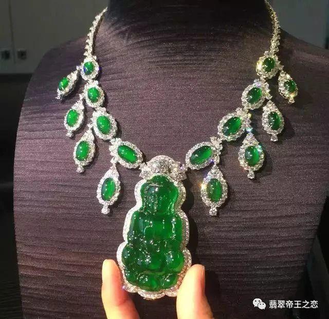 翡翠|为什么朋友圈卖翡翠的只发图不说价？