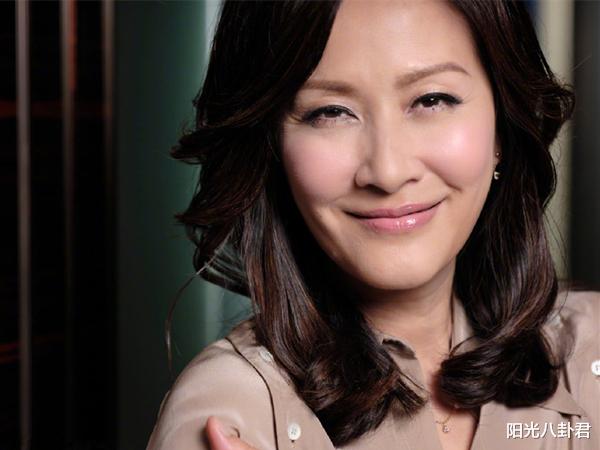 童蕾|8位“替夫还债”女星现状，有人守寡16年，有人被抛弃后单身至今