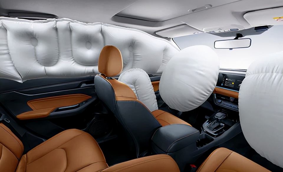 时尚新潮人 长安福特众星云集 齐助力2021安行中国深圳站