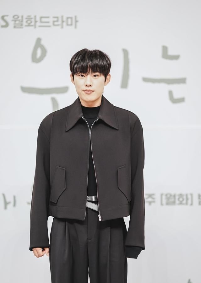 崔宇植|《我们的夏天》发表会：金多美为摆脱形象接演、崔宇植30岁扮学生