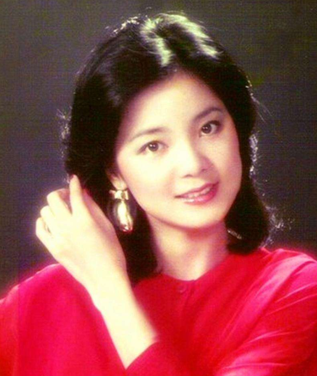 邓丽君|邓丽君去世已26年,曾与她订婚的男友保罗,如今怎样了?