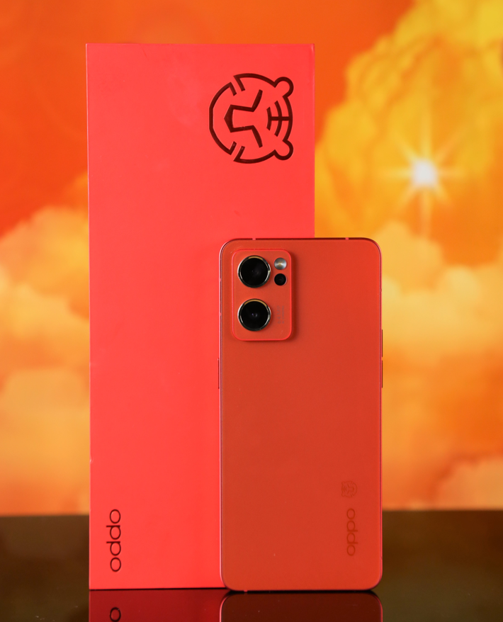 oppo reno7|2022最佳献礼手机！OPPO Reno7新年版上手，颜值和体验让人着迷