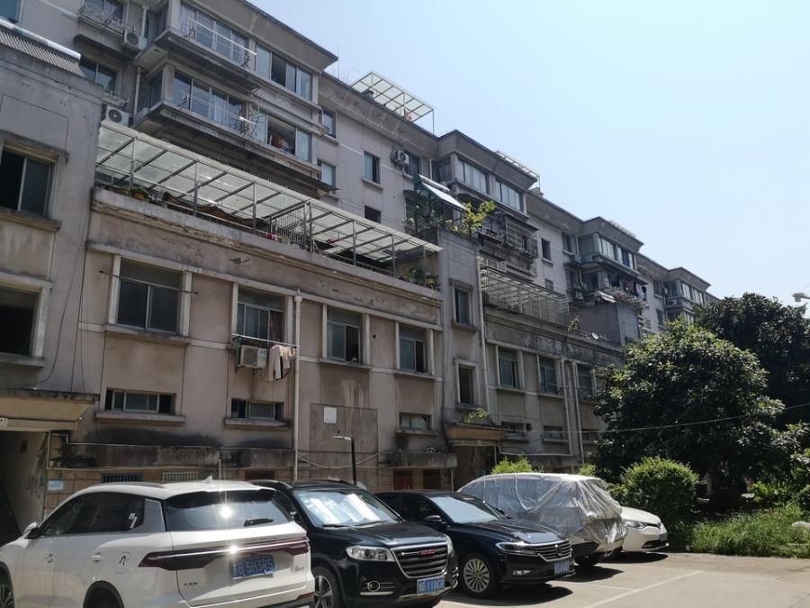 银行|再次流拍，近日浙江，绍兴市一套129万的住宅，降价57万没人要