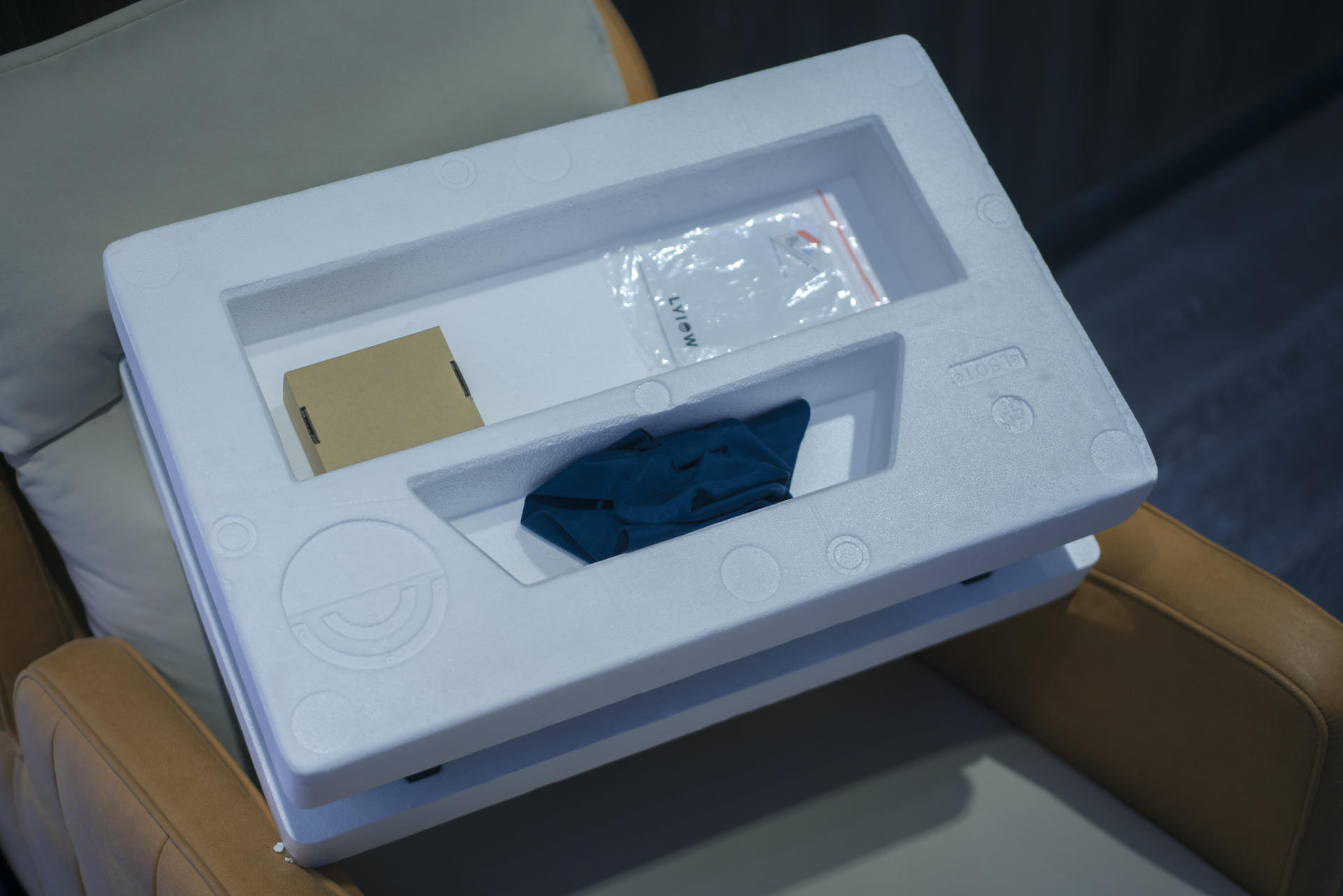 蓝牙音响|颜值控，也是实力派——Lyiew 悬浮歌词蓝牙音响体验报告