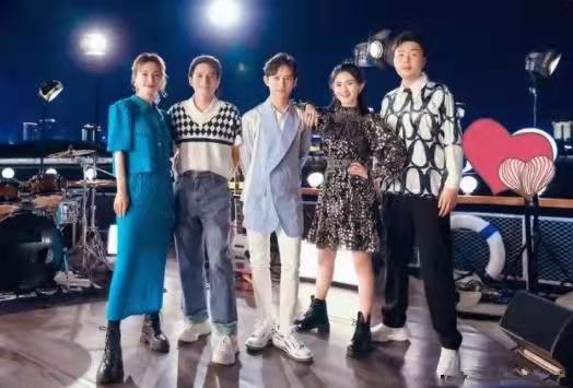 快乐大本营|网曝粉丝期待已久的《快乐大本营》疑似即将回归！