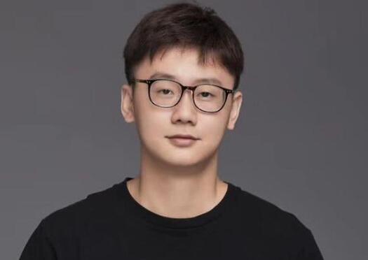 央视|2021年八位现象级网红：有人被膜拜成顶流，有人刚火就凉凉