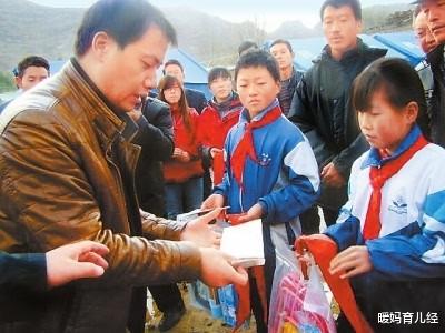 暖妈育儿经|农村孩子考上二本大学，就能“逆袭”吗？一张成绩单道出真相