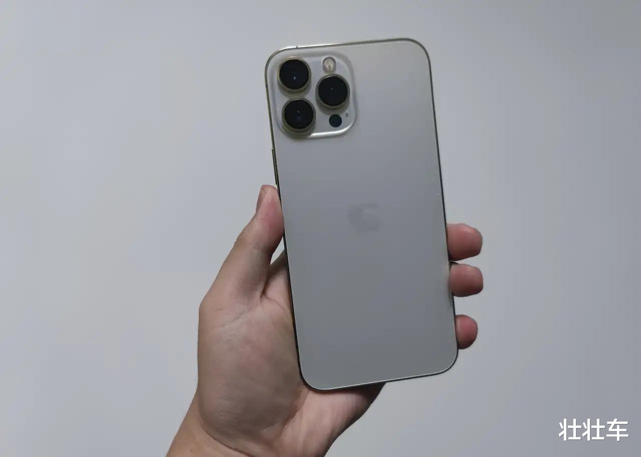 iPhone|库克心里没点数？iPhone手机信号没好过，没用过叫尬黑，用过才有发言权！