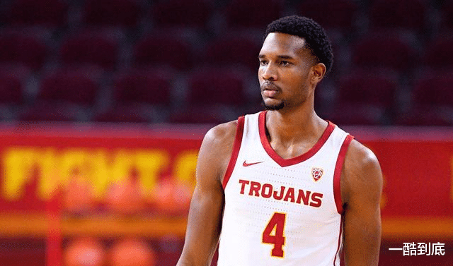 火箭队|名记：火箭会以波特和一名新秀作为基石，斯通在收集莫布里的信息