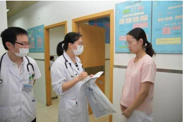 Ainee妈咪|准妈妈早起时的“坏习惯”，会让胎宝觉得不舒服，看看你中了吗？