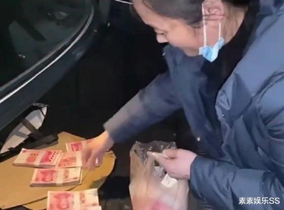 陈亚男|朱小伟收回彩礼就变脸，指责陈亚男不懂得珍惜自己