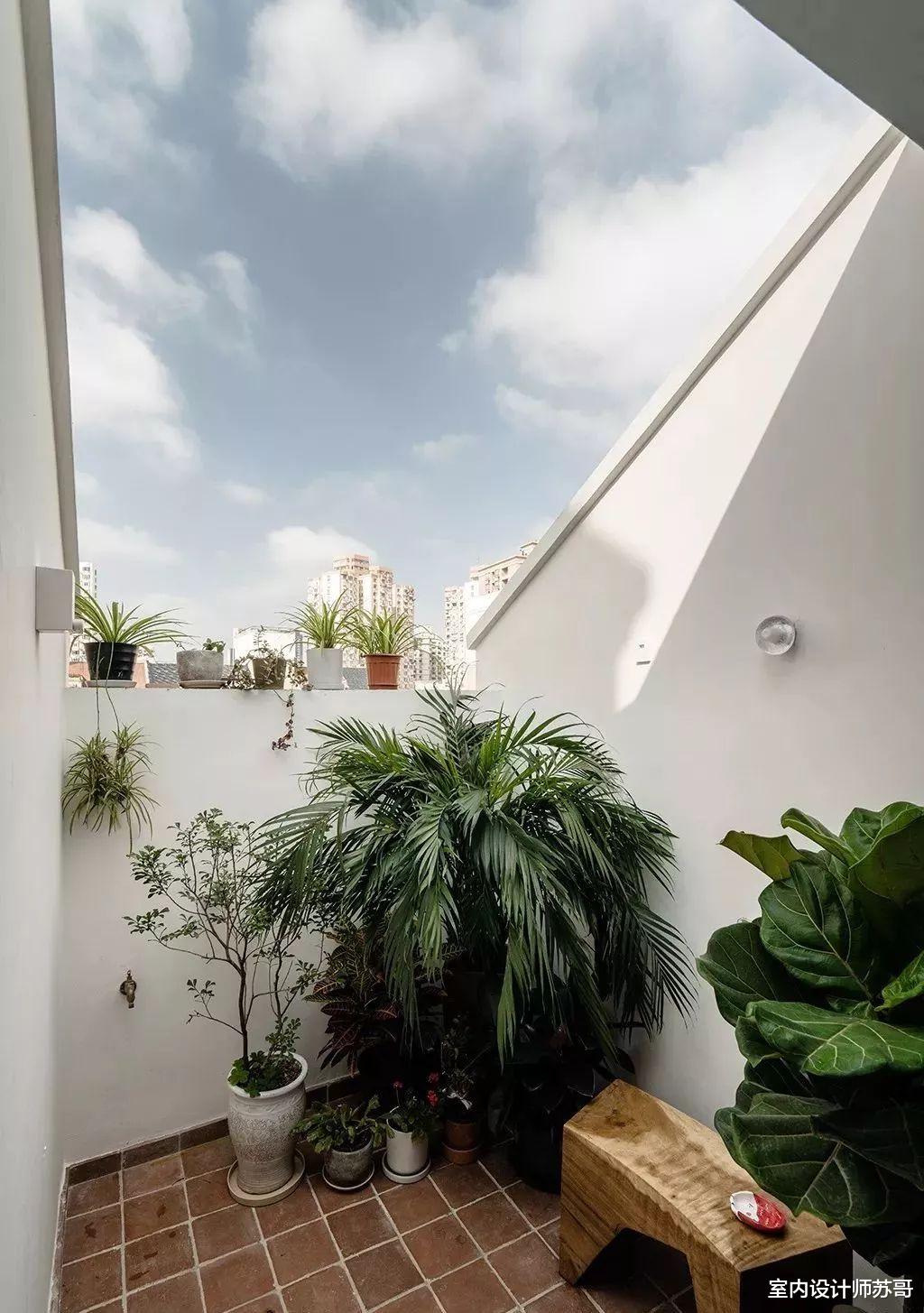 室内设计师苏哥|什么是露台，露台阳光房顶的材料怎么选？