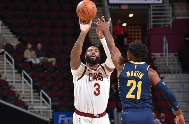 交易|不出所料！場均17+13猛將成交易目標，火箭2換2值得一試！