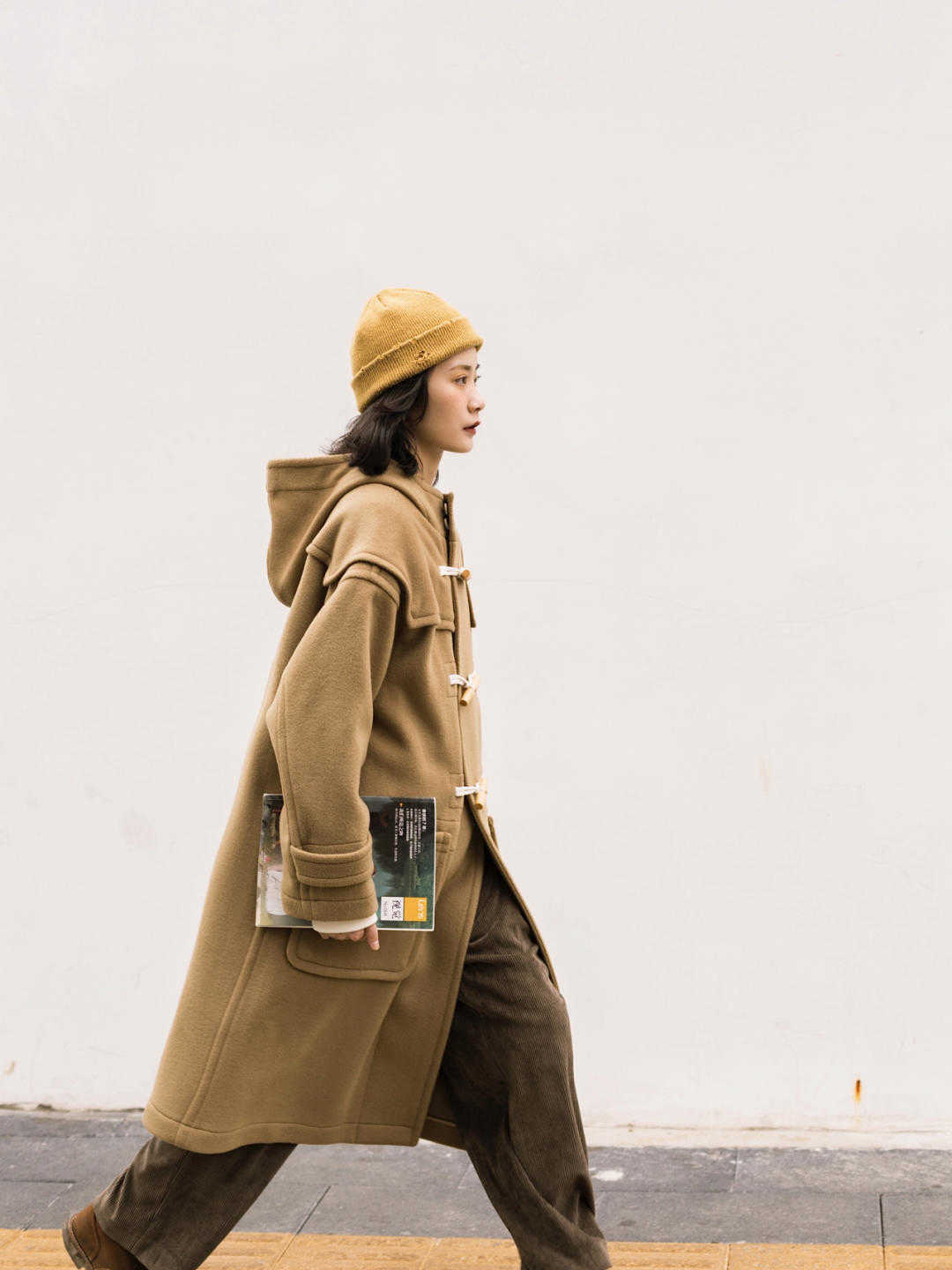 何有强 喜欢穿大衣的别再犹豫了！码住这款牛角扣大衣，上身效果真的很绝