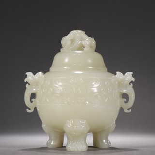 和田玉籽料|清 和田玉籽料双凤耳兽面三足带盖香炉