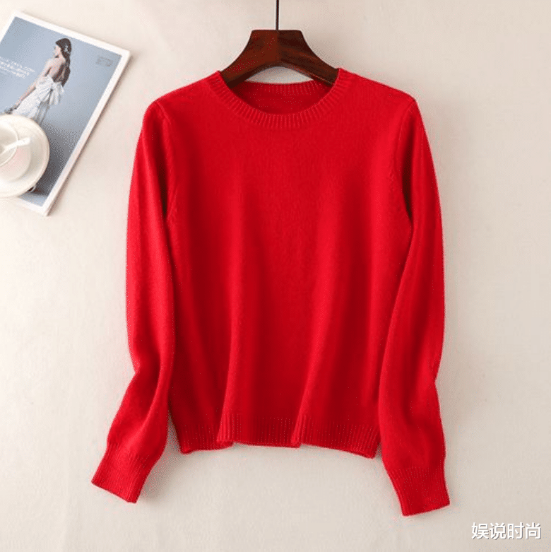 古力娜扎|佟丽娅晒美照，夸摄影师，网友：造型时尚，随便一拍怎么能不美