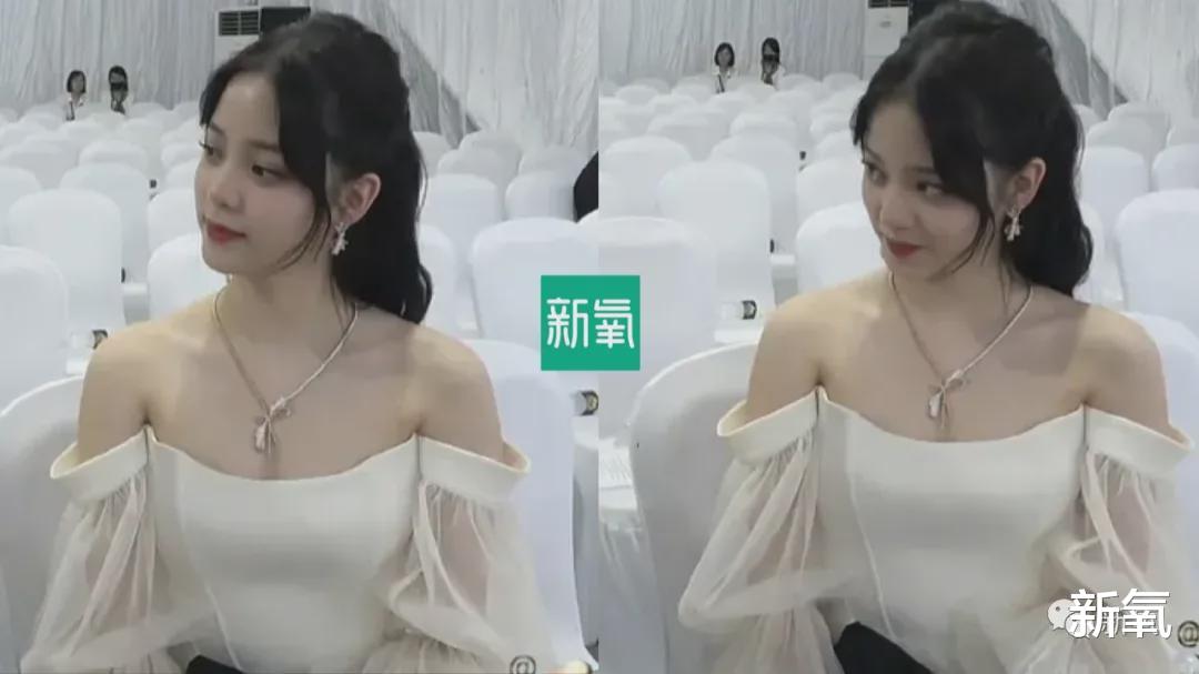 欧阳娜娜|才被嘲胖成杨天真的欧阳娜娜，忽然又瘦掉了半个自己…迷！