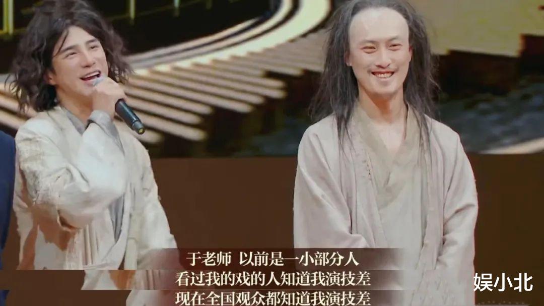 姜潮|长着一张“音痴脸”，一开口却让我挪不开眼，第二个李承铉出现了