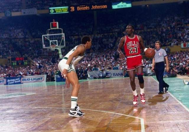 季后賽|一人打崩一隊！盤點NBA季后賽十大個人表演秀：入選者實至名歸！