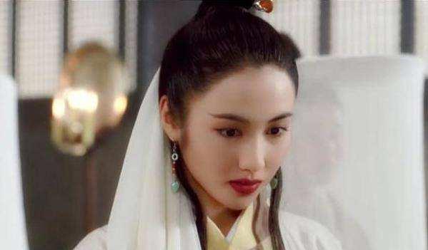 王晶|王晶《倚天2》海报太雷人，甄子丹古天乐竟为40岁“张无忌”做配